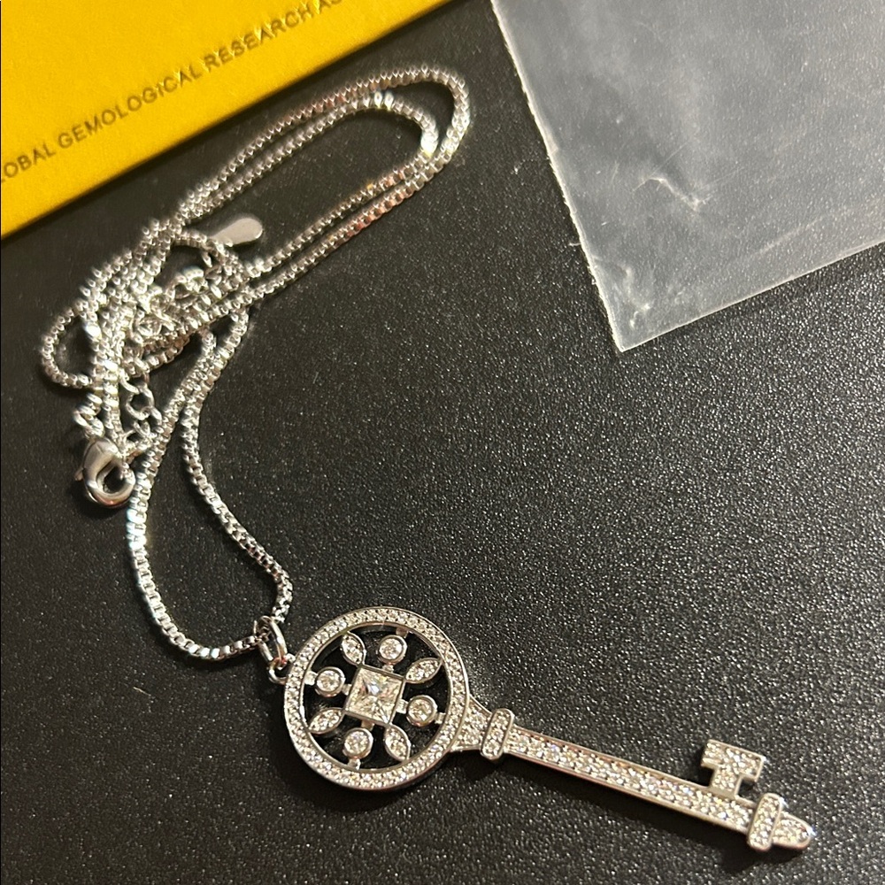 Silver Key‎ Moissanite Pendant Necklace